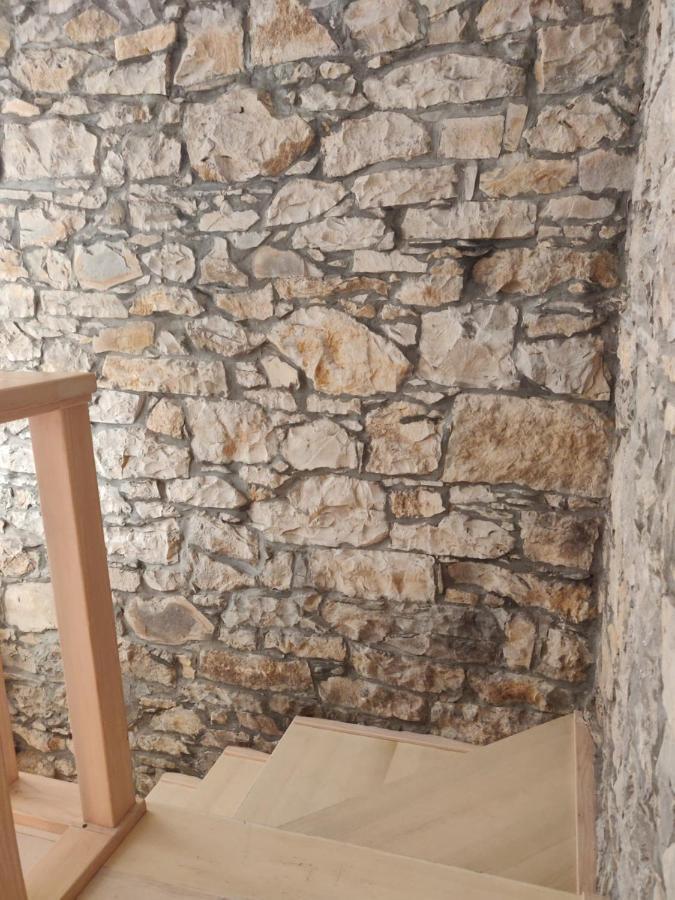 Small House In Vipava Valley Екстериор снимка