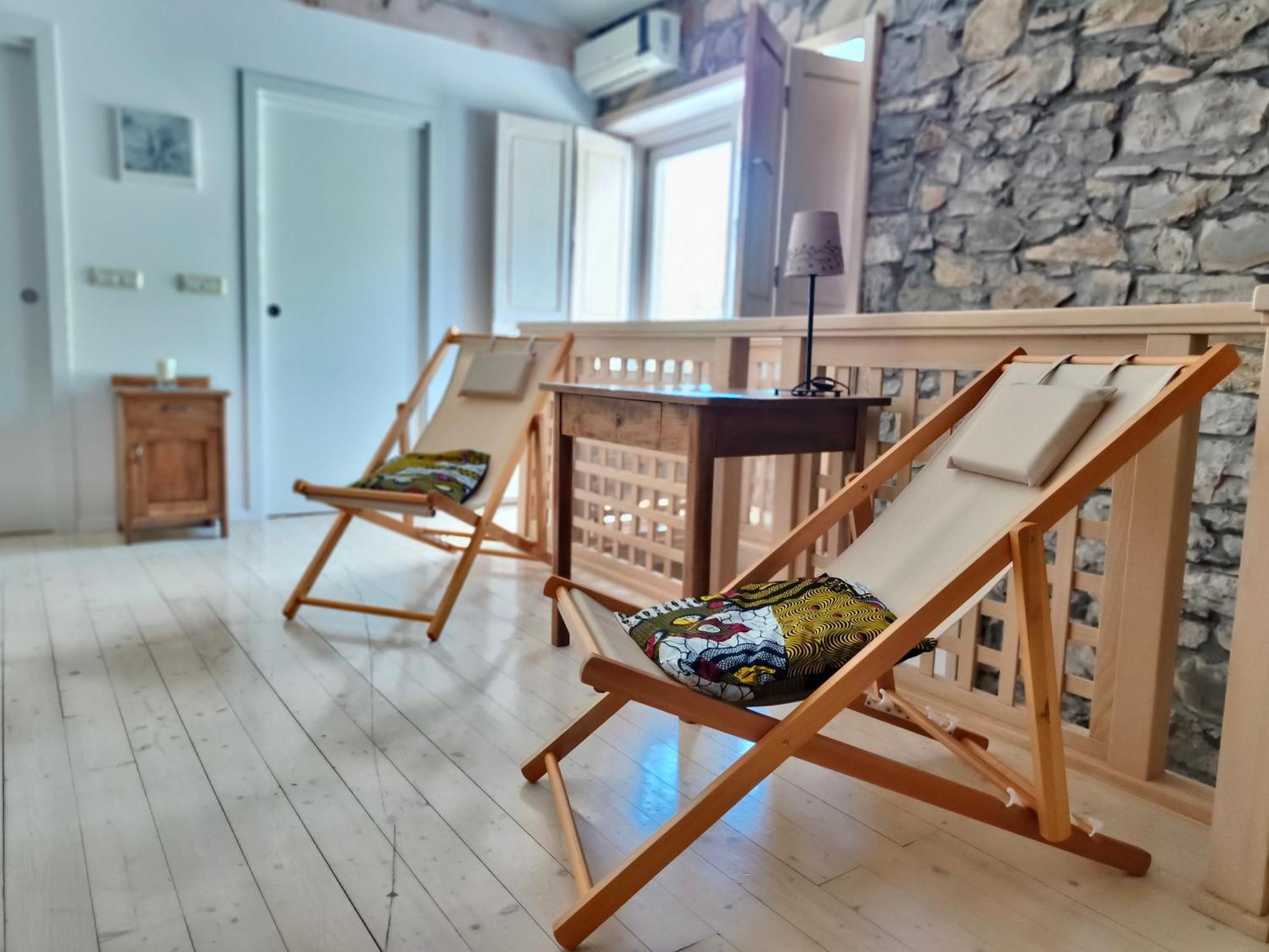 Small House In Vipava Valley Екстериор снимка